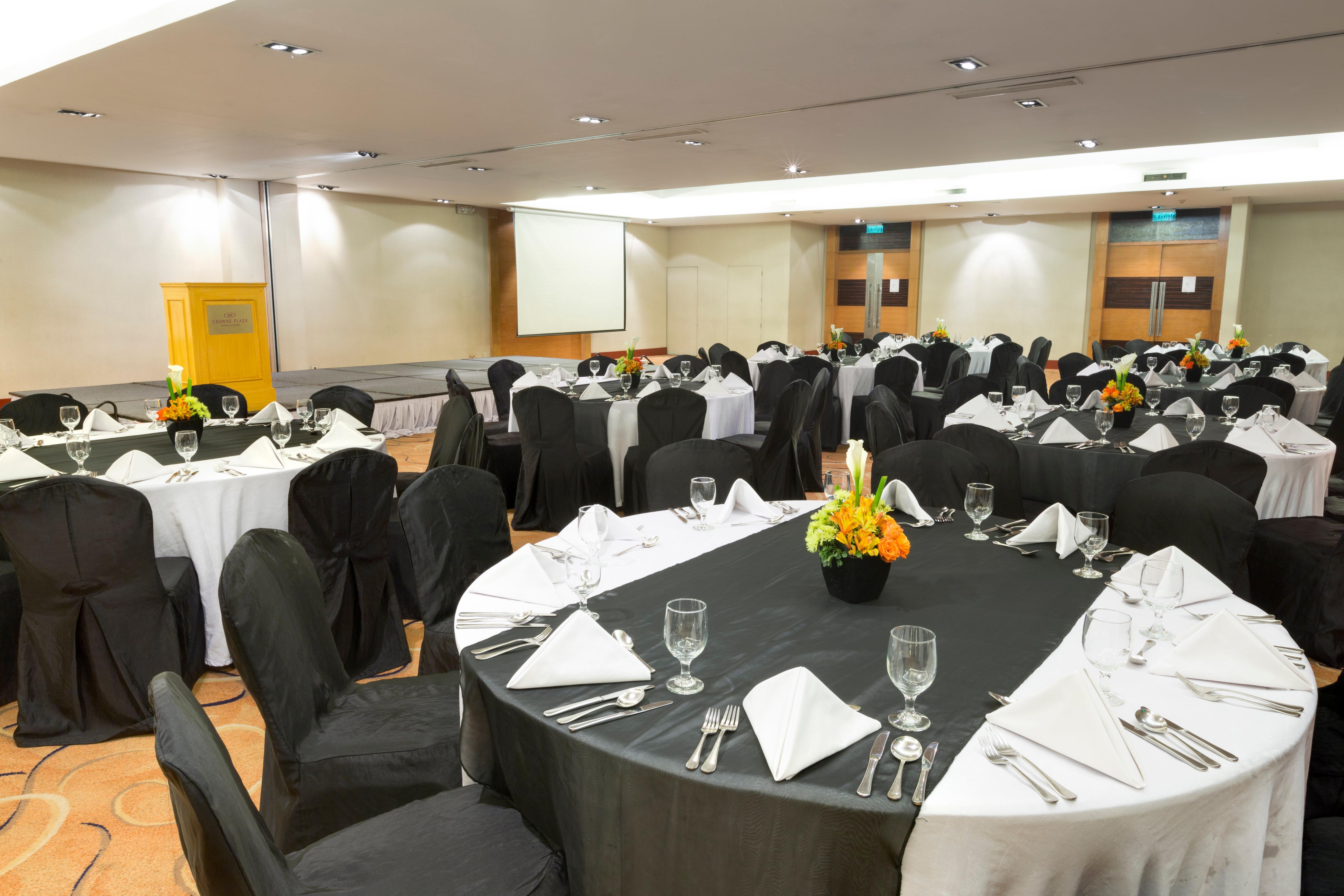 Crowne Plaza Manila Galleria By Ihg Pasig City Ngoại thất bức ảnh