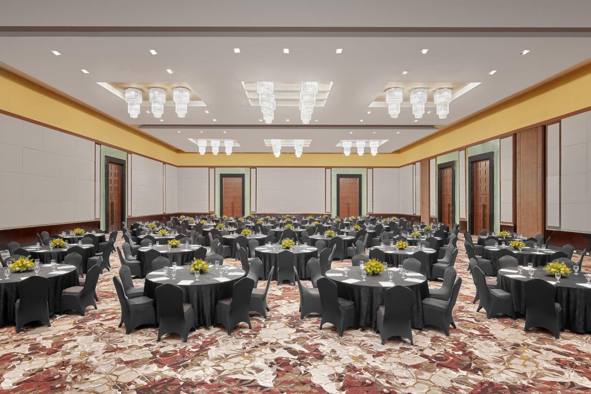 Crowne Plaza Manila Galleria By Ihg Pasig City Ngoại thất bức ảnh